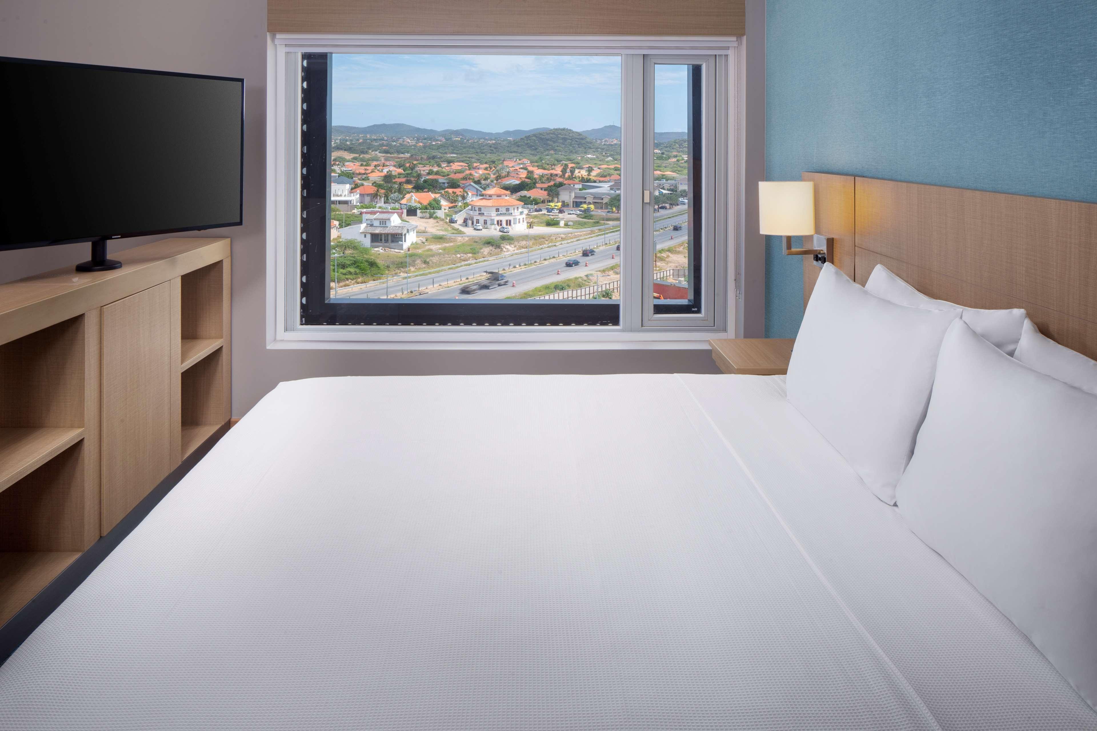 Hyatt Place Aruba Airport Ораньестад Экстерьер фото